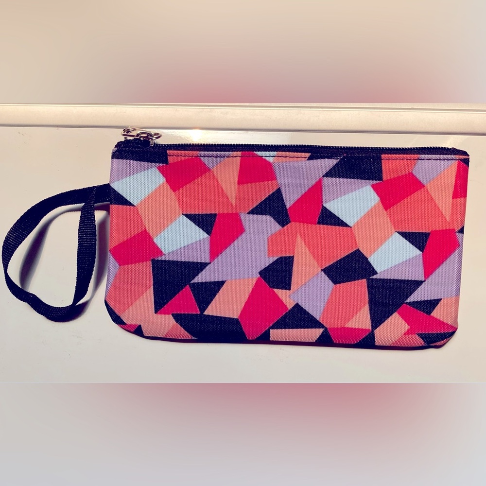Versatile pouch